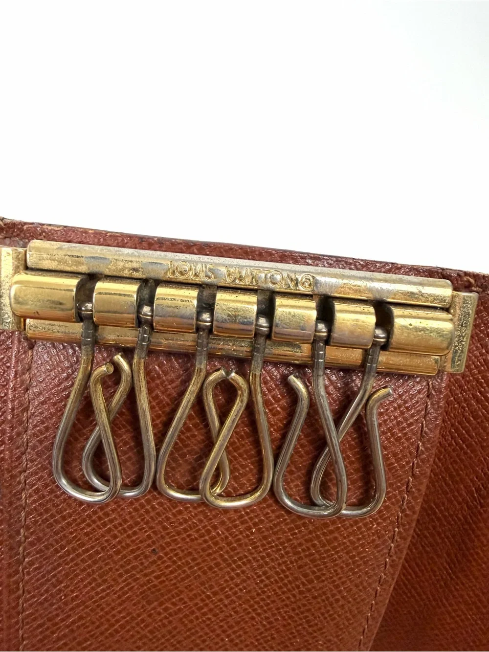 Authentic Louis Vuitton Monogram 6 Key Holder Case
